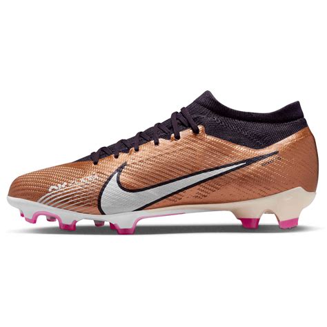 nike mercurial vapor 15 pro.